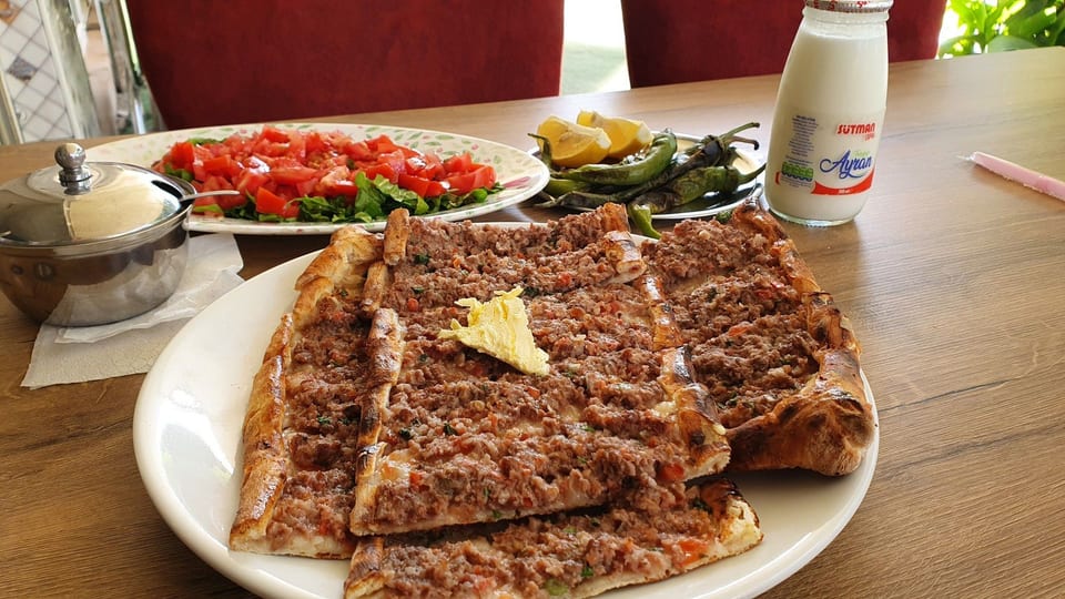 Kıymalı Pide