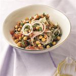 Kuru Fasulyeli Fesleğenli Salata Tarifi