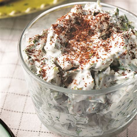 Taze Naneli Yoğurtlu Salata Tarifi