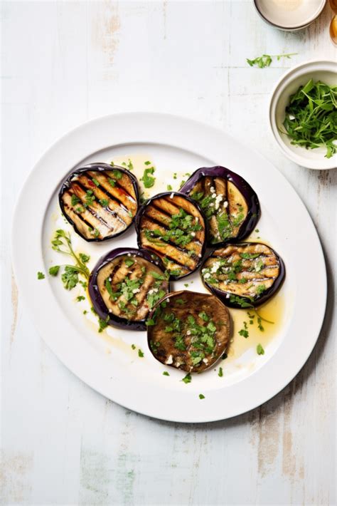 Braised Eggplant with Garlic (Sarımsaklı patlıcan güveci)
