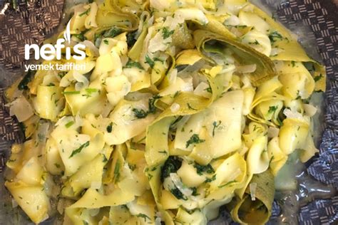 Chaniotiko Boureki (Girit usulü kabak ve patates böreği)