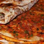 Vegan Çikolatalı Karamel Soslu Kek