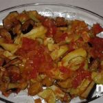 Közlenmiş Sebzeli Tahin Soslu Salata