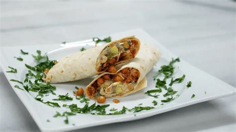Tahin Soslu Vegan Sebzeli Wrap