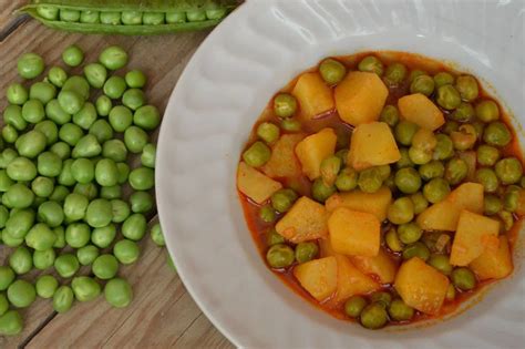 Zeytinyağlı Vegan Taze Bezelye Yemeği