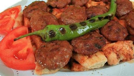 Balaban Köfte (Ekmek Üstü) Tarifi