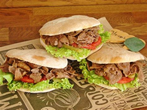 Et Döner Ekmek Tarifi