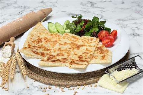 Gözleme (Peynirli) Tarifi